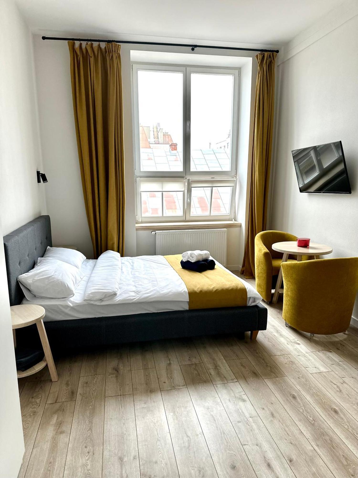 Hotel Gallery 21 Lviv Luaran gambar