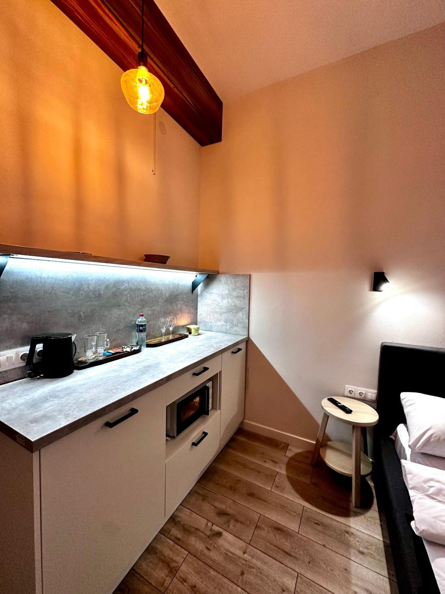 Hotel Gallery 21 Lviv Luaran gambar