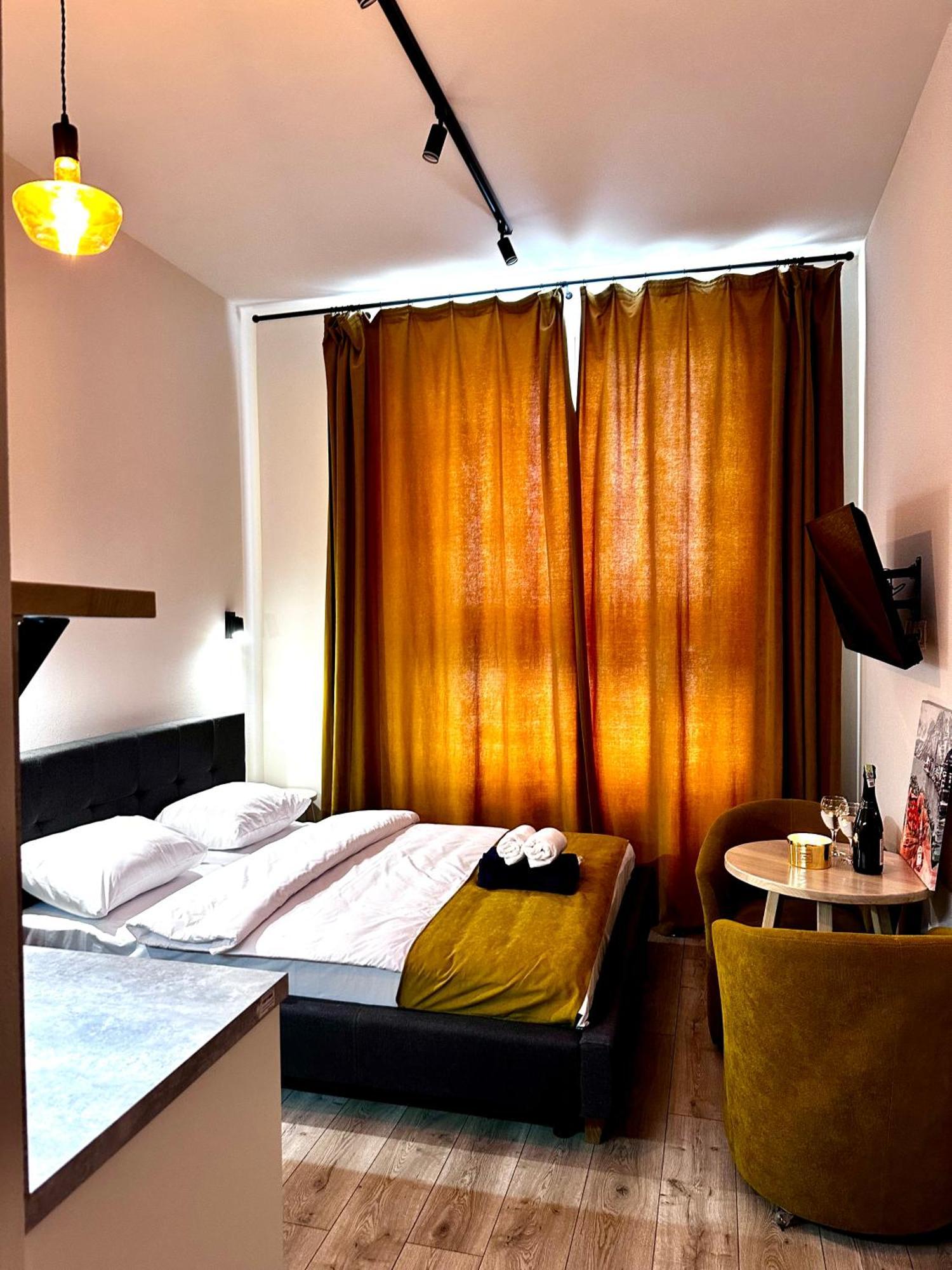 Hotel Gallery 21 Lviv Luaran gambar