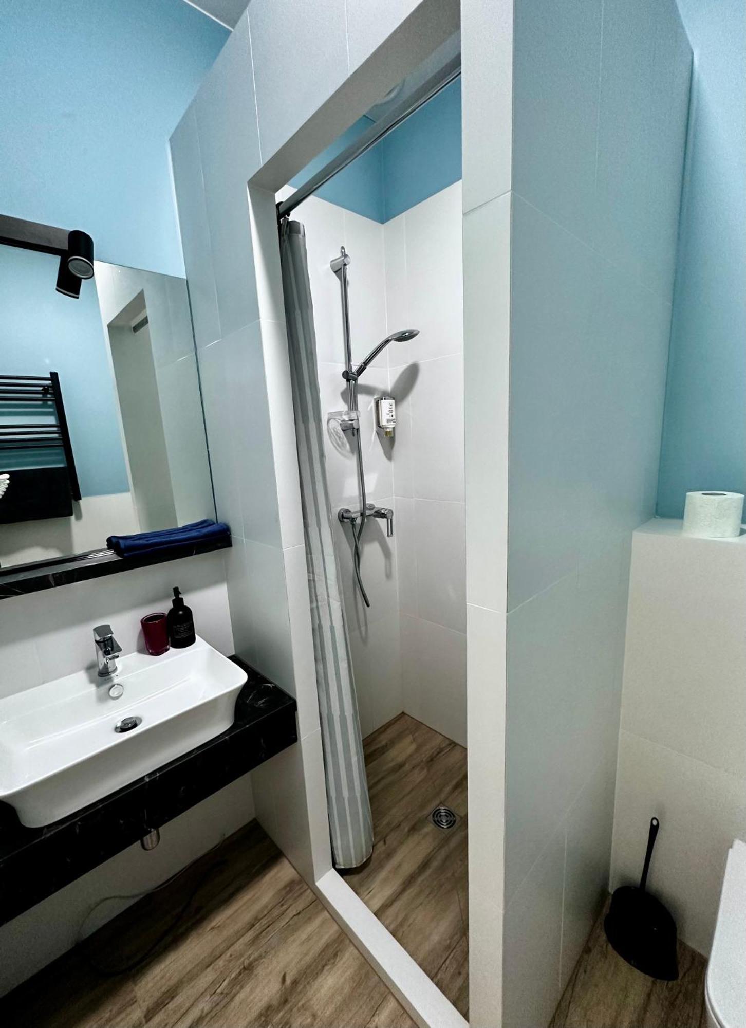 Hotel Gallery 21 Lviv Luaran gambar